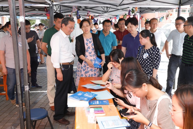 http://news.xmu.edu.cn/_upload/article/images/16/a0/abe30e404f059bdc14354b1852d4/13bd64da-7400-4467-afcc-af427afbee45.jpg